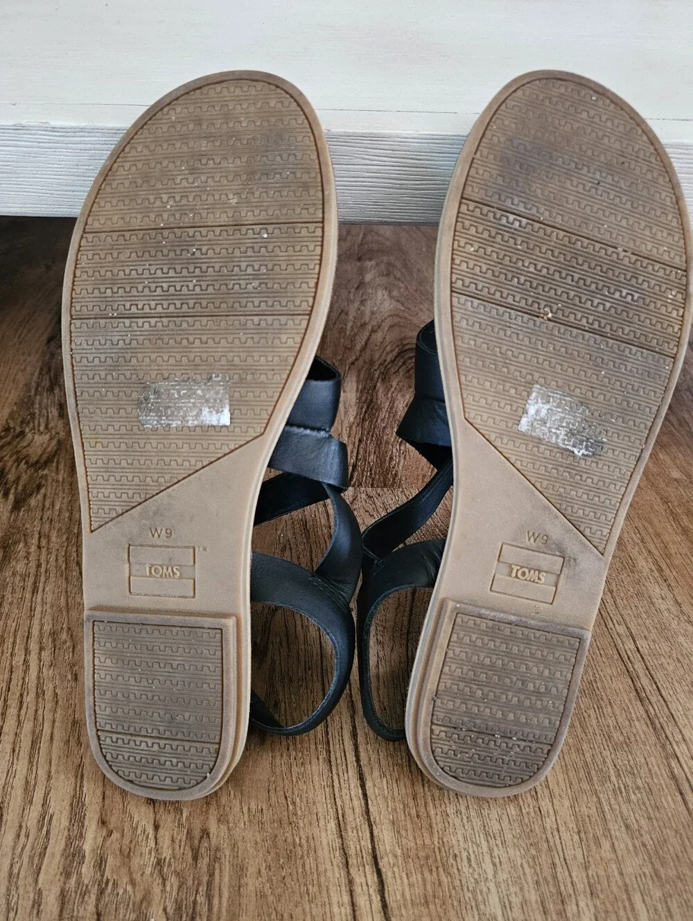 Toms Black Strappy Leather Sandals